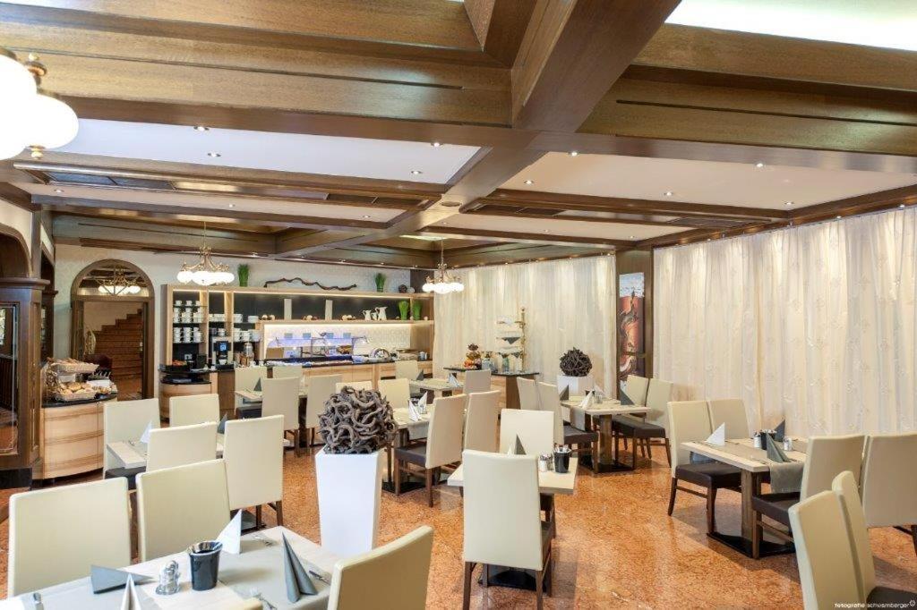 Hotel Weinberg Gmbh Preising Extérieur photo