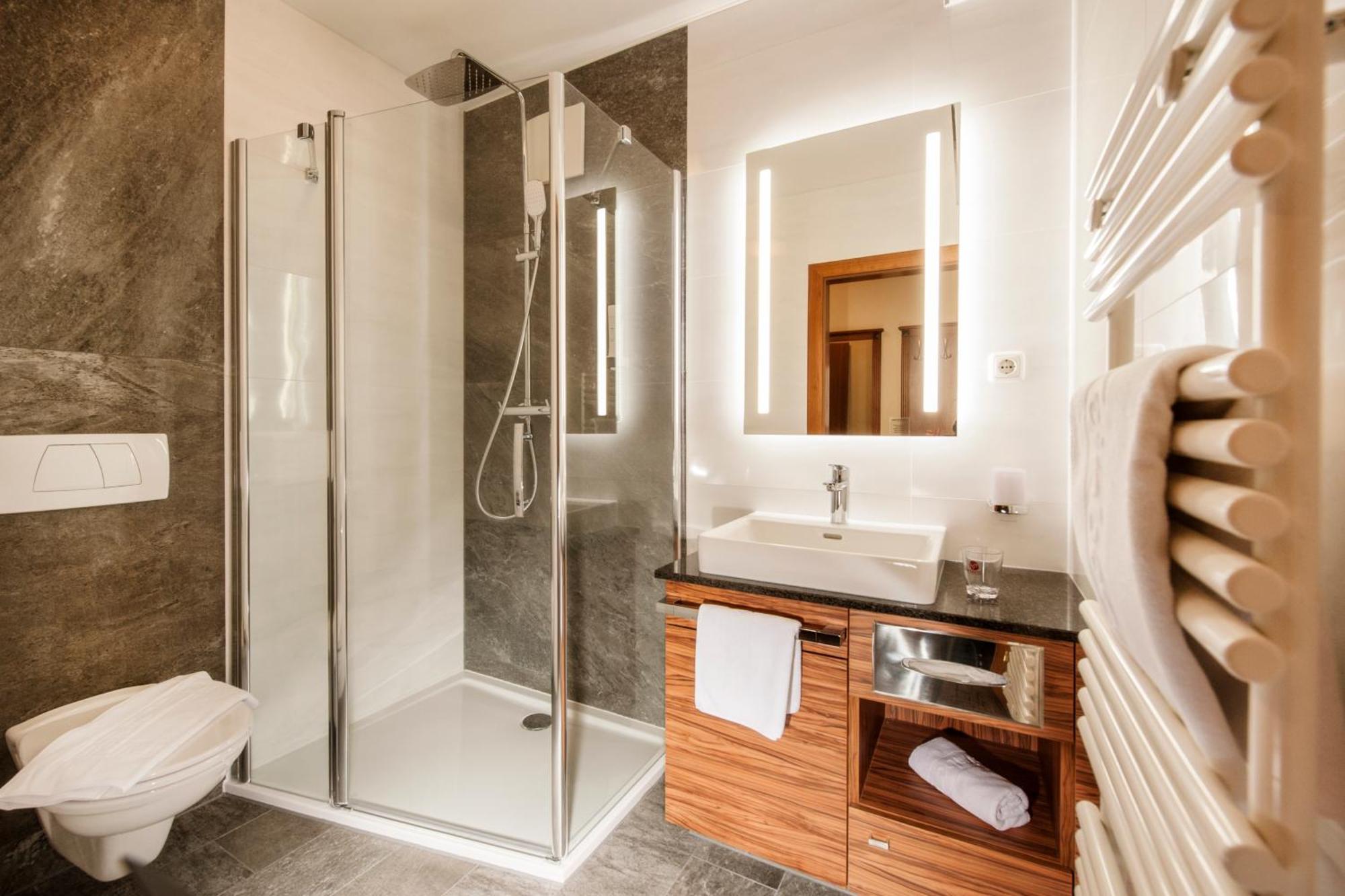 Hotel Weinberg Gmbh Preising Extérieur photo